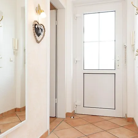 Apartment Luebecker Strasse 2 Muschelhain *